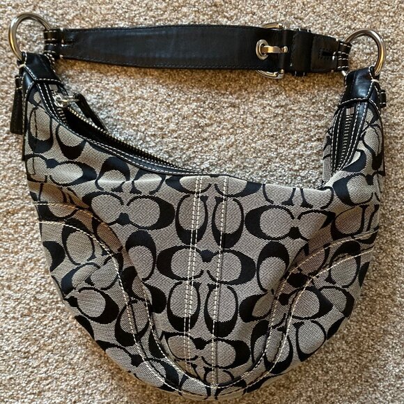 Coach Signature Shoulder Bag - Picture 10 of 11